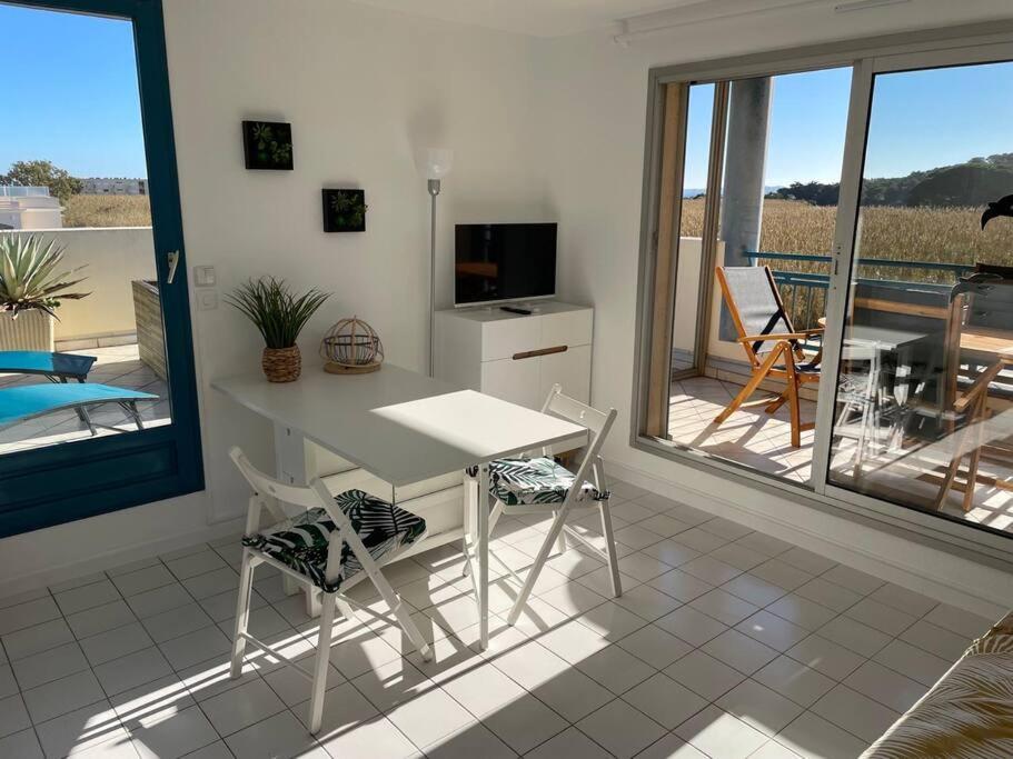 Appartement Domaine D'Azur - Renovated 1Br With Terrace Pool & Garage à Le Lavandou Extérieur photo