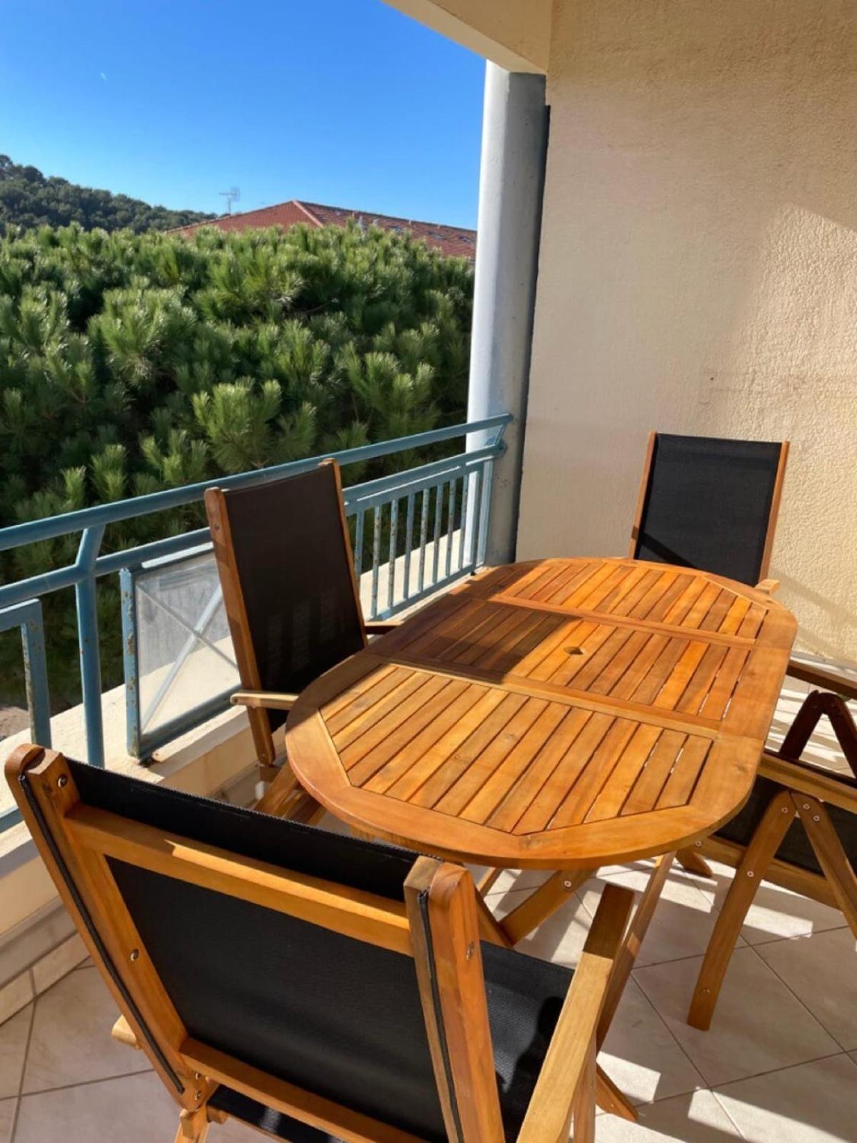 Appartement Domaine D'Azur - Renovated 1Br With Terrace Pool & Garage à Le Lavandou Extérieur photo